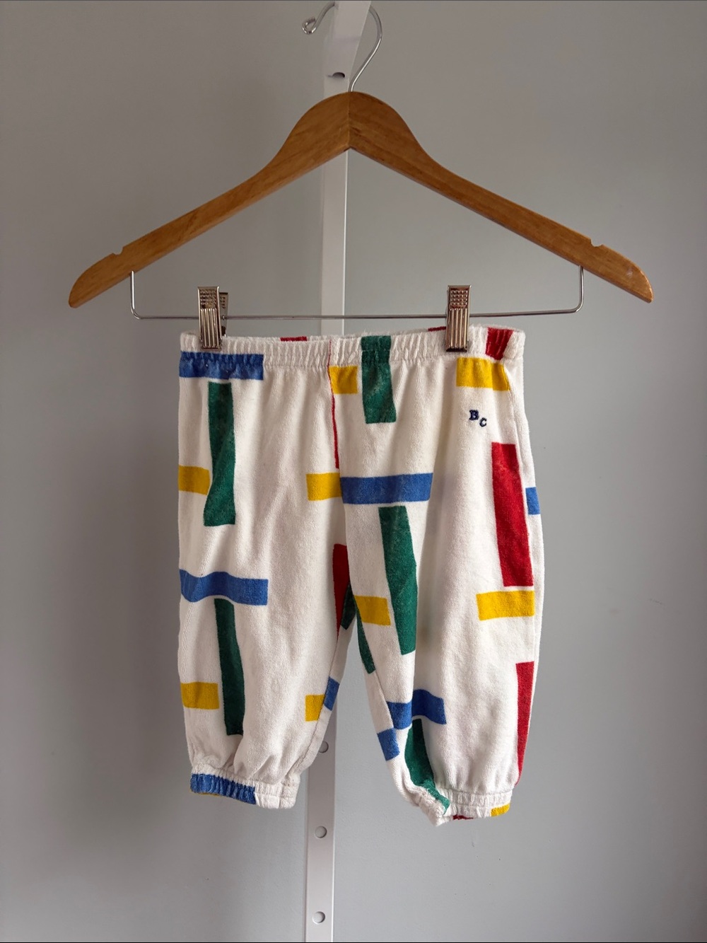 Bobo Choses "Beacons" printed terry pants and pants set in an ecru 12m